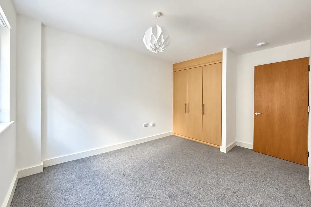 Flat Canute Road in Southampton