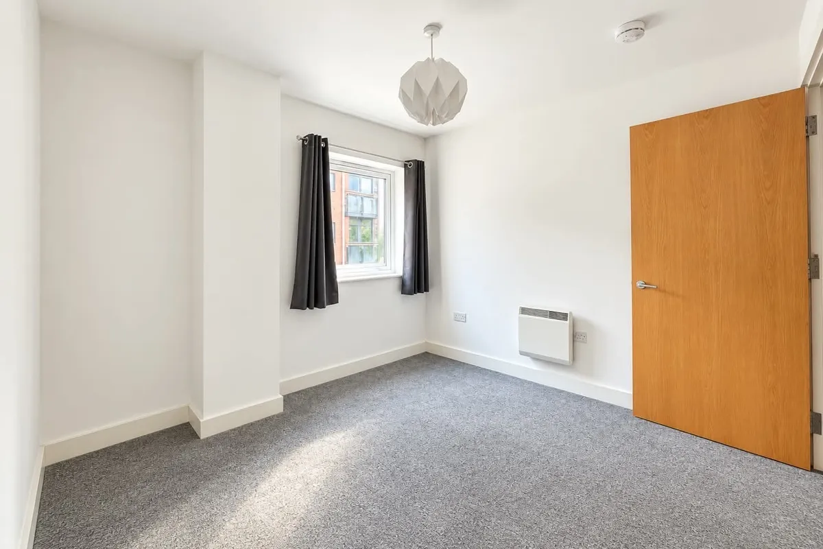 Flat Canute Road in Southampton