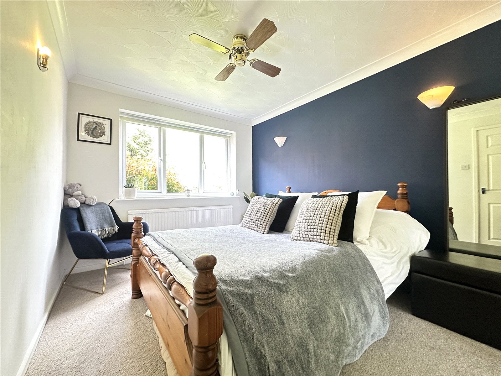 Flat Shadwell Lane in Leeds