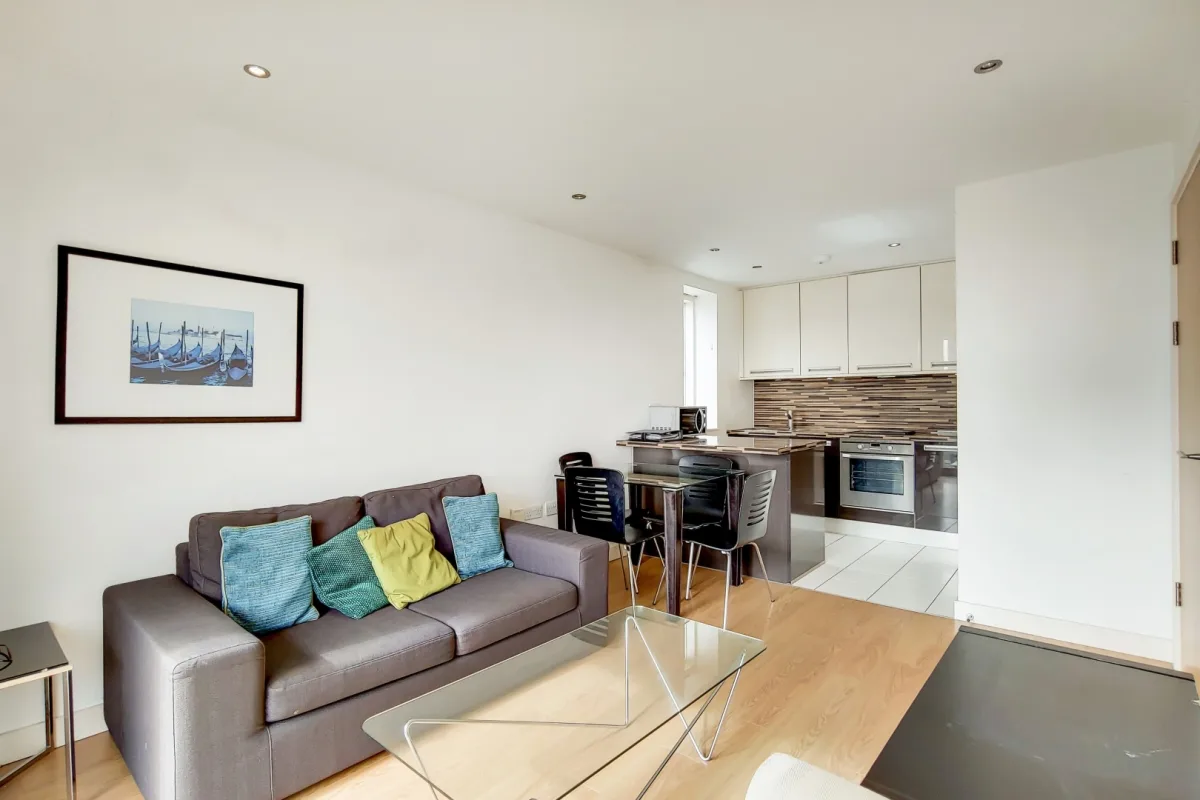Flat Conington Road in Greater London