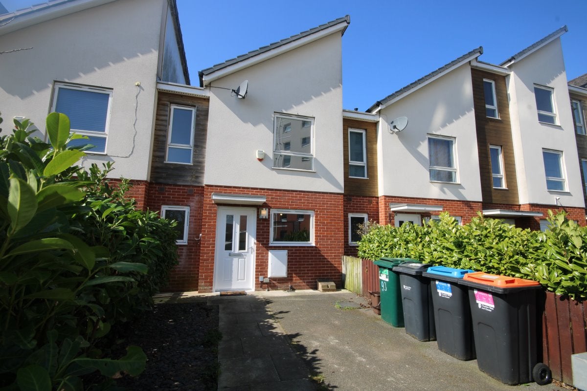 Flat Treborth Road in Chester