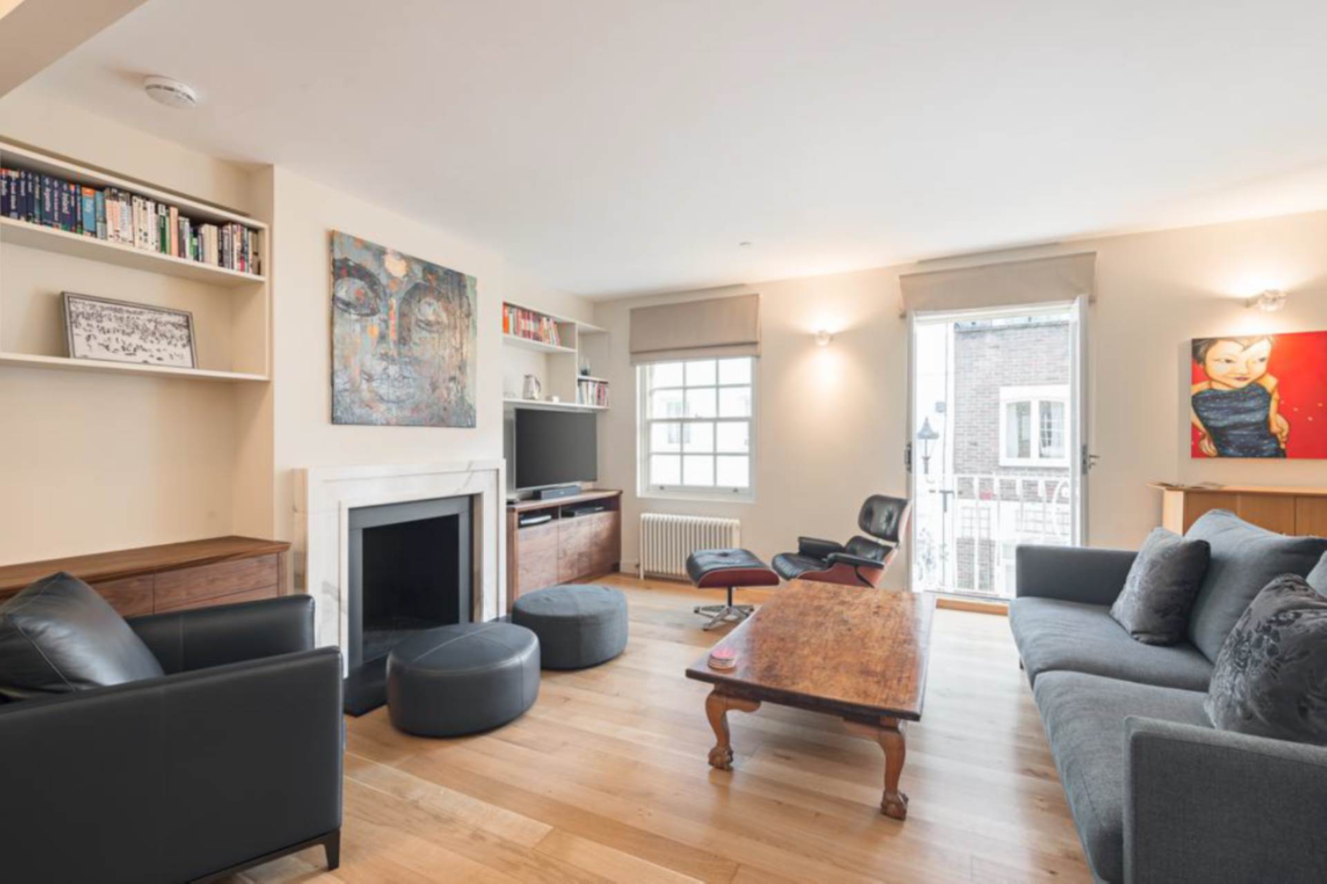 House Ennismore Mews in City of Westminster