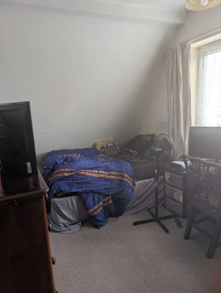 Room Alnwick Road in Greater London