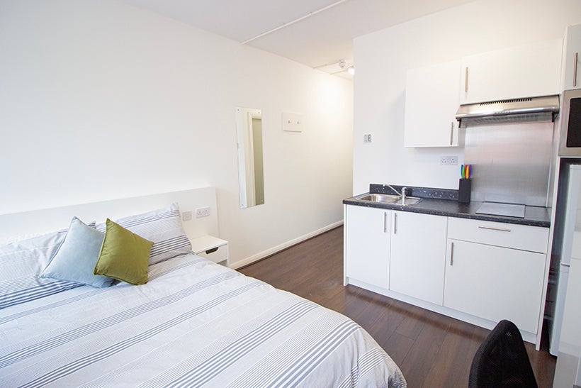 Room Milton Street in Nottingham