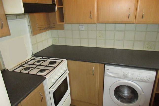 Flat Greenford Road in Greater London