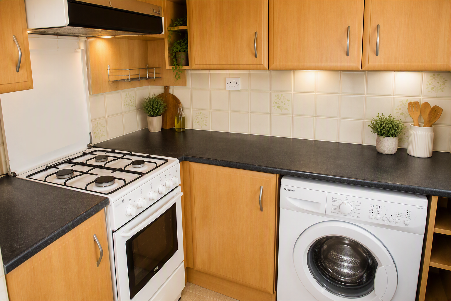 Flat Greenford Road in Greater London