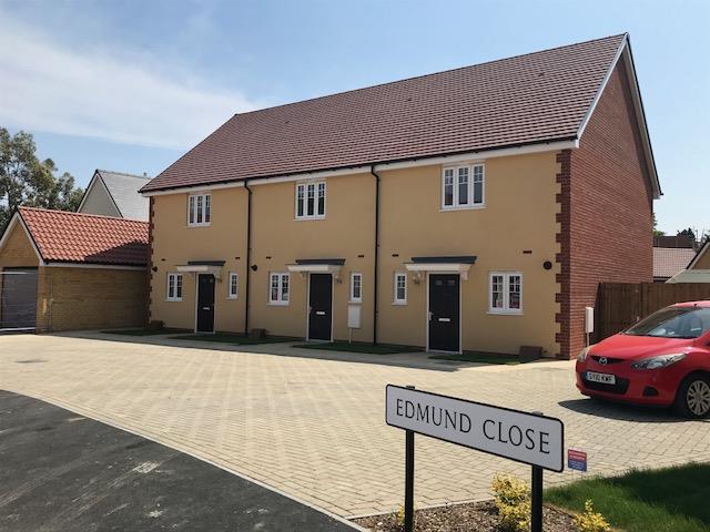 House Elizabeth Gardens in Rochford