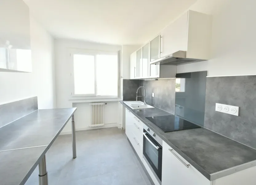 Flat Rue Saint-Exupéry in Oullins-Pierre-Bénite