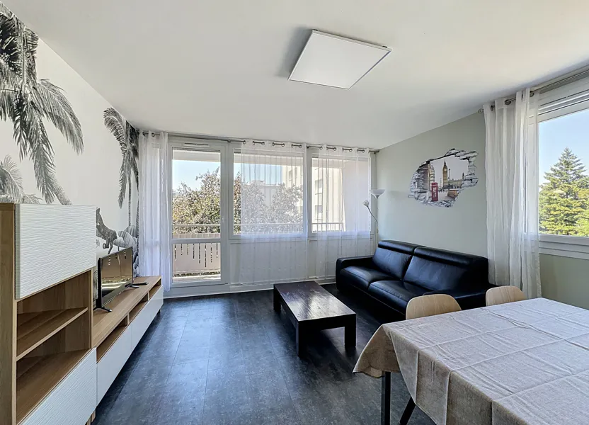 Appartement Boulevard John-Fitzgerald Kennedy à Oullins-Pierre-Bénite