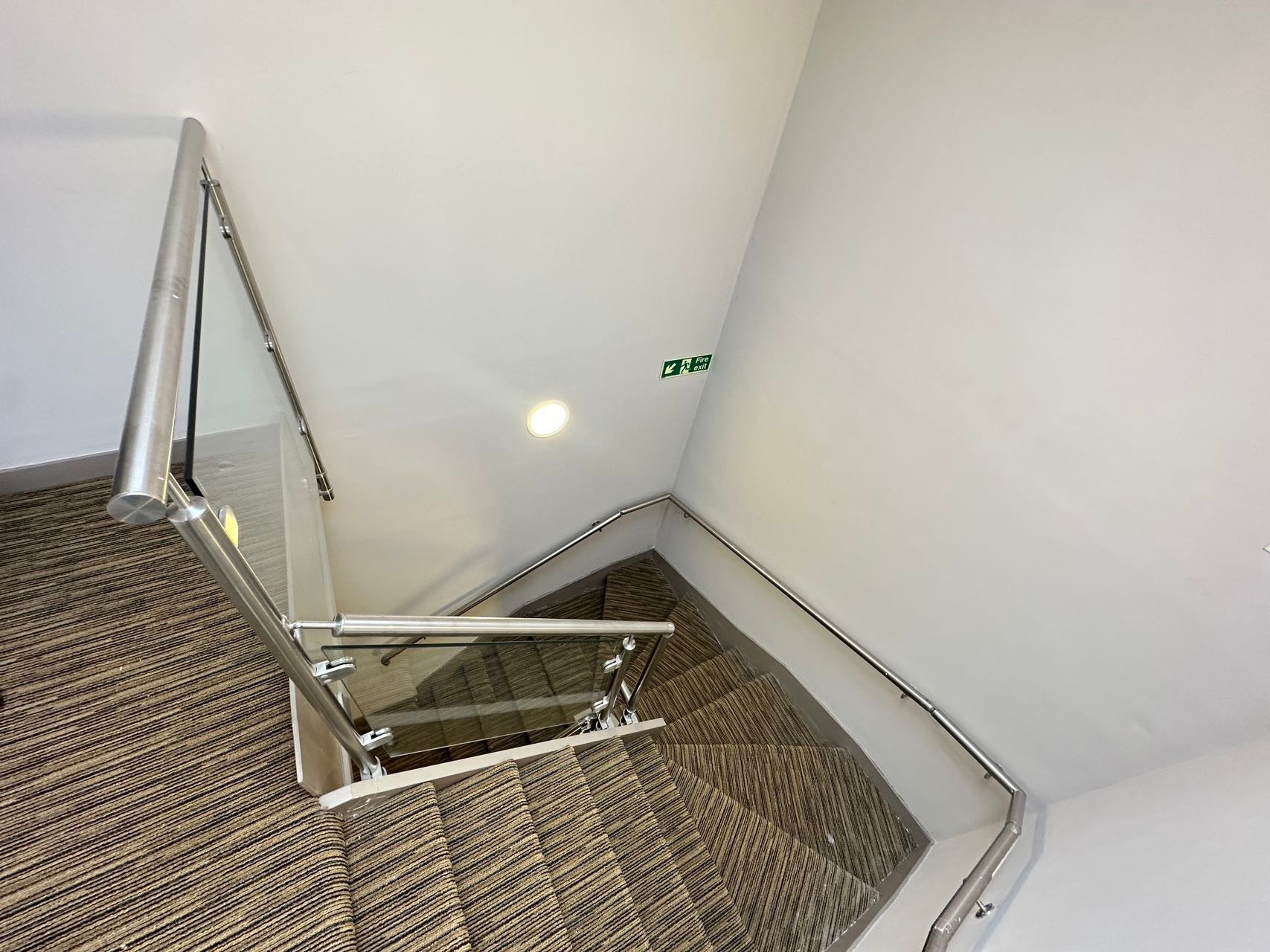 Room Edgware Road in City of Westminster