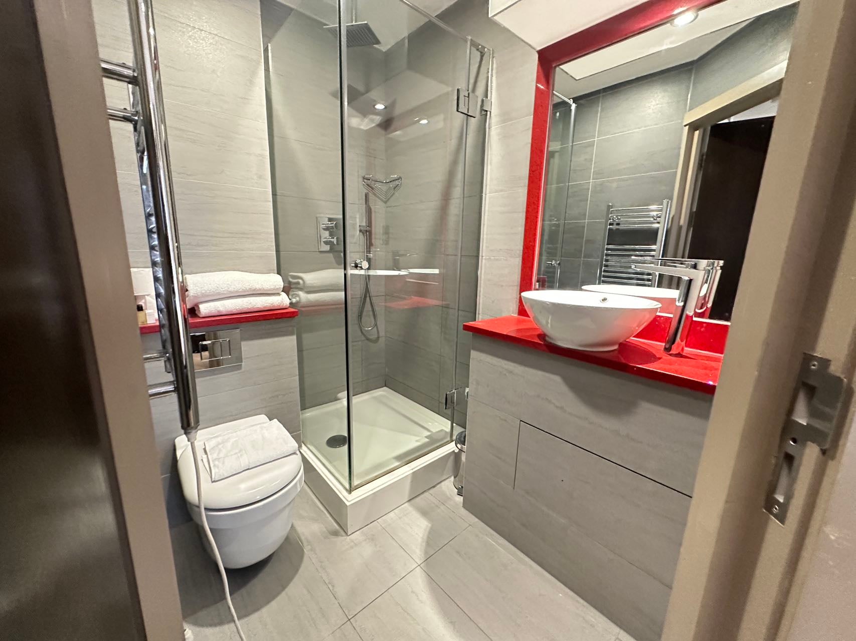 Room Edgware Road in City of Westminster