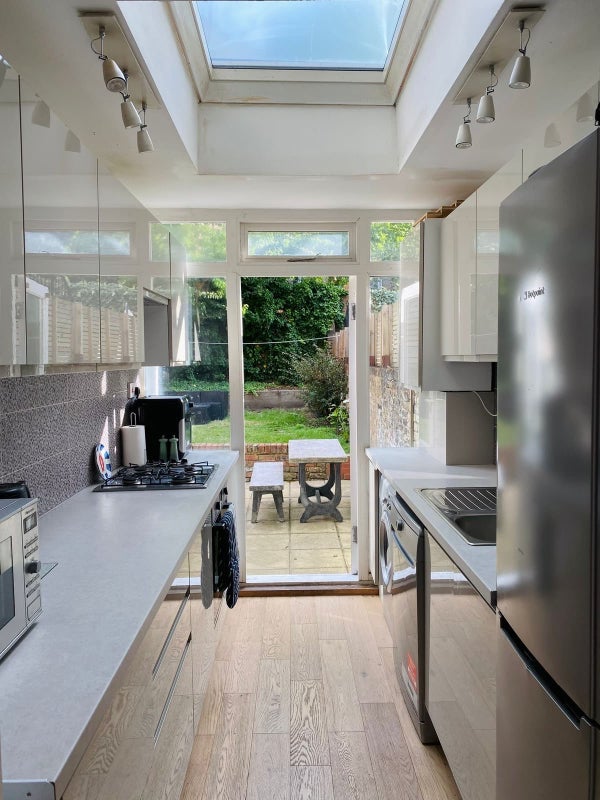 Room Packington Street in Greater London
