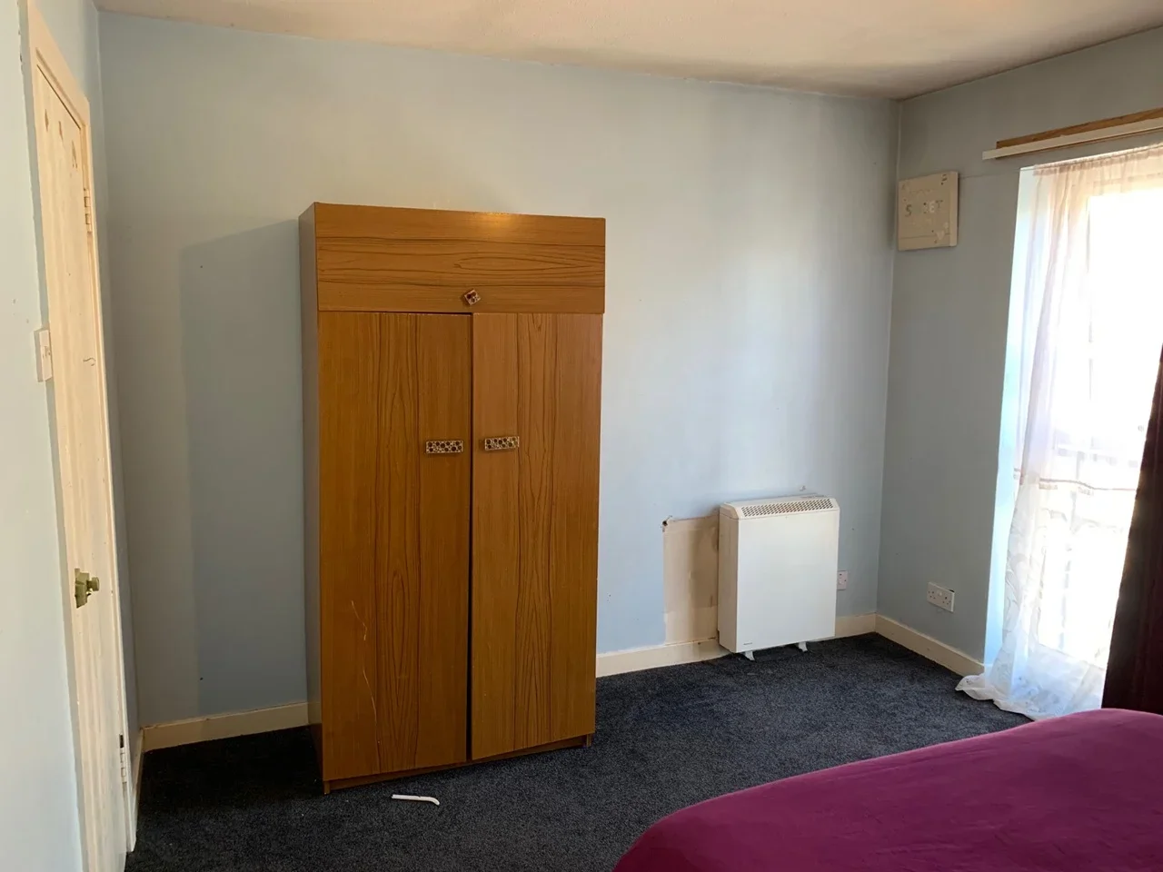 Room Christopher Close in Greater London