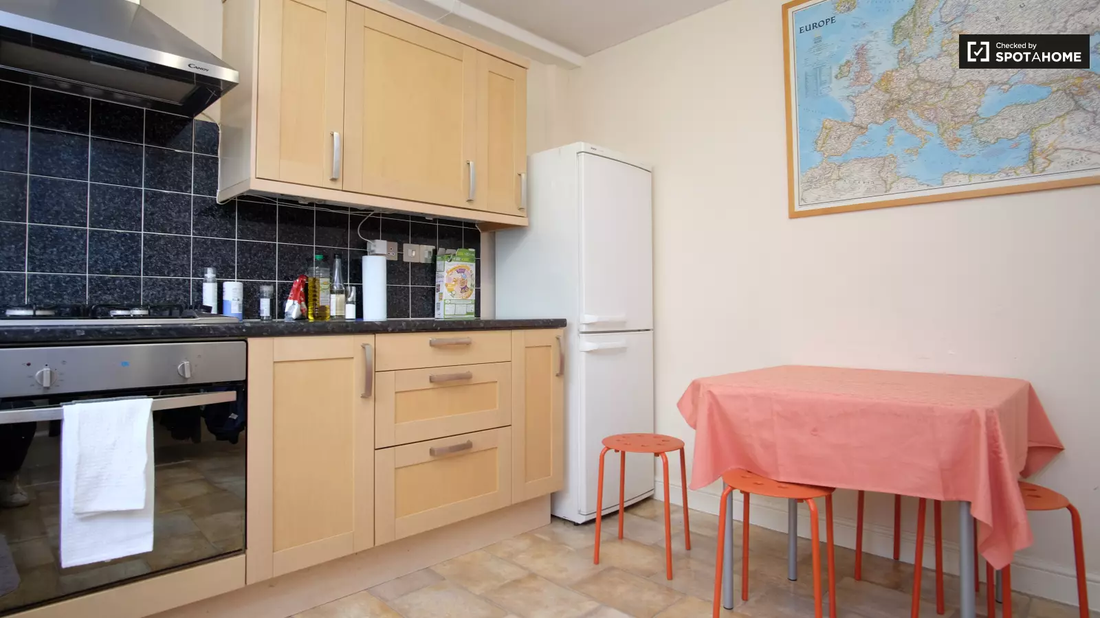 Room Parry Road in City of Westminster