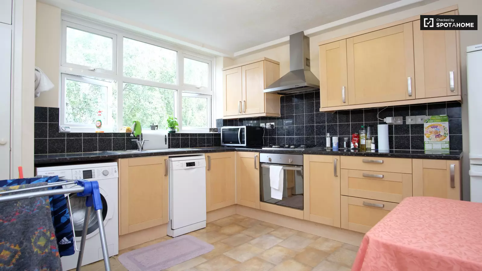 Room Parry Road in City of Westminster