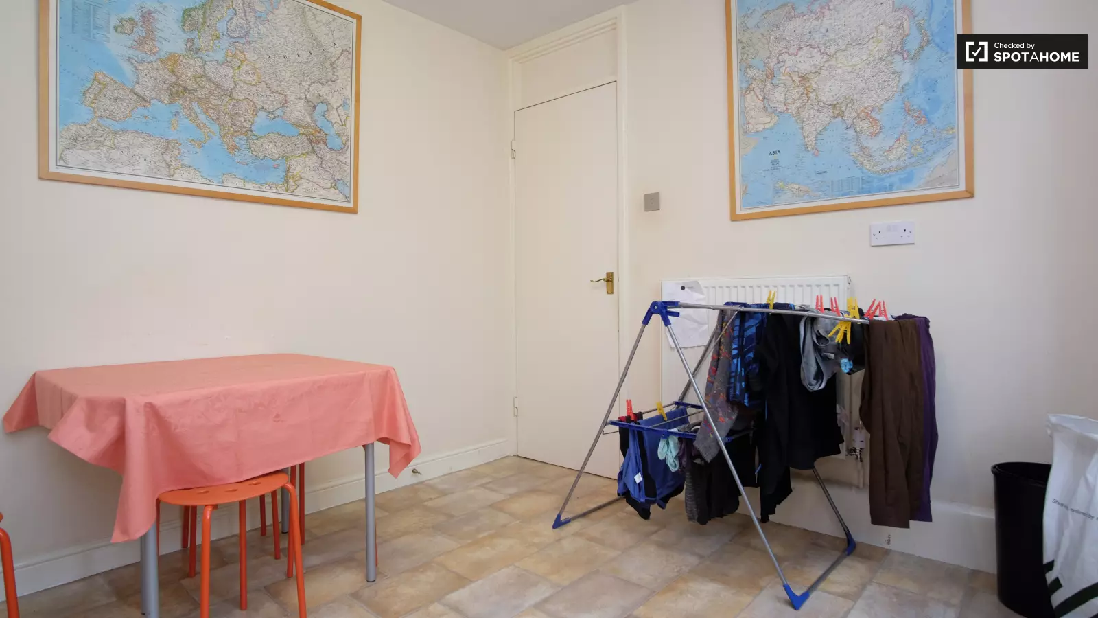Room Parry Road in City of Westminster
