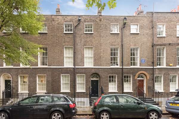 House Radnor Terrace in Greater London