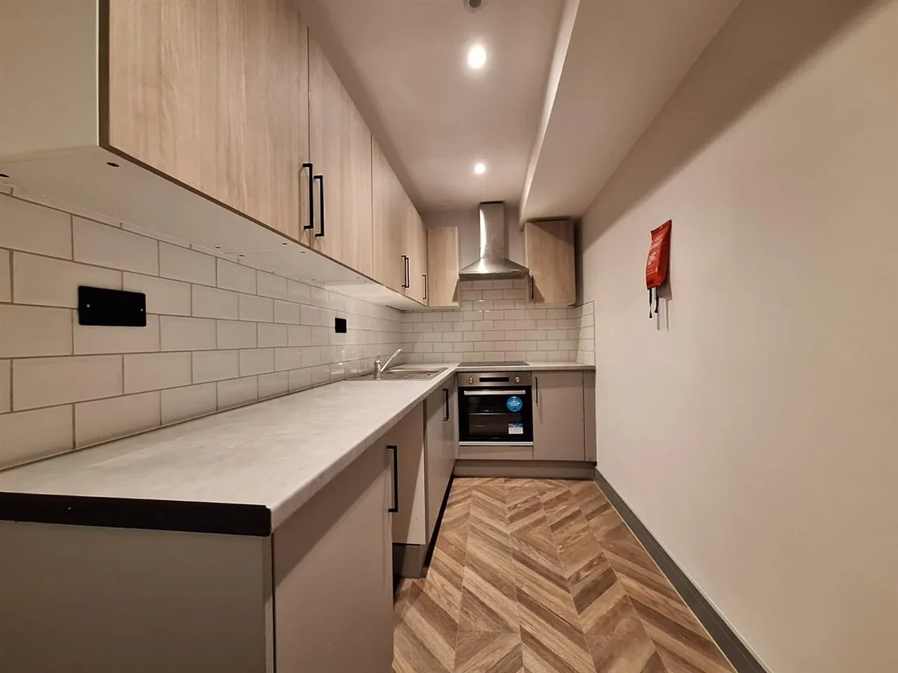 Flat Lime Avenue in Greater London