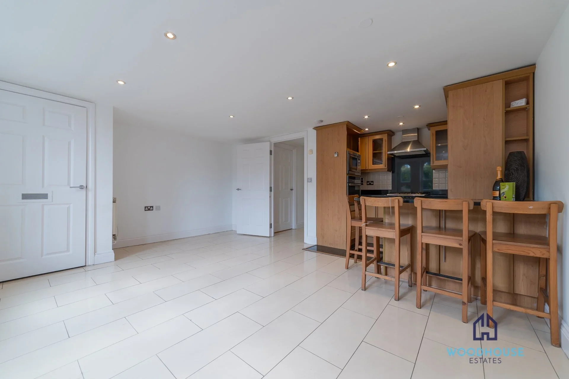 Flat Royal Drive in Greater London