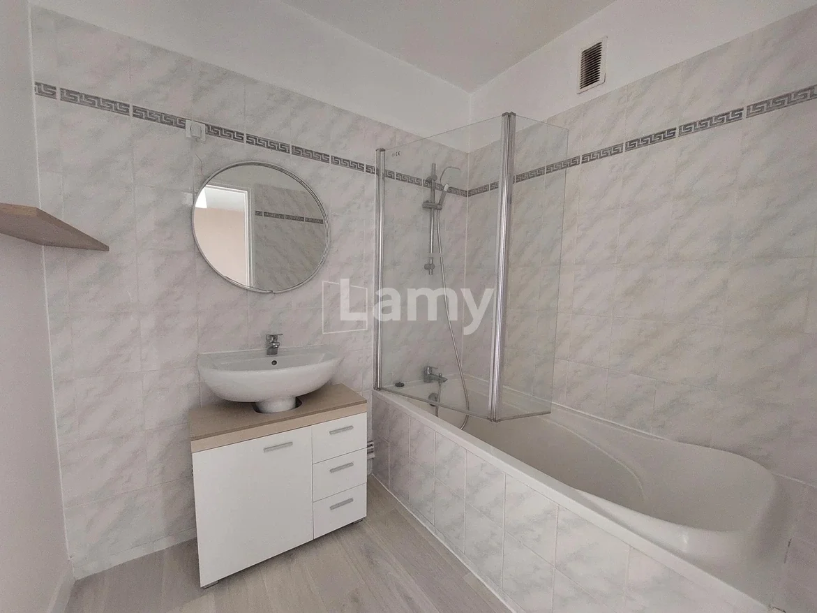 Appartement Place Paul Jamot à Reims
