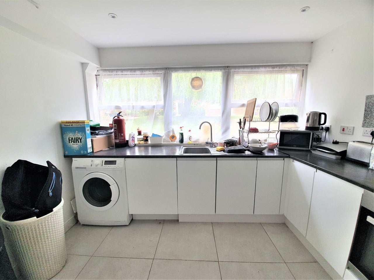 Room Eaton Green Road in Luton
