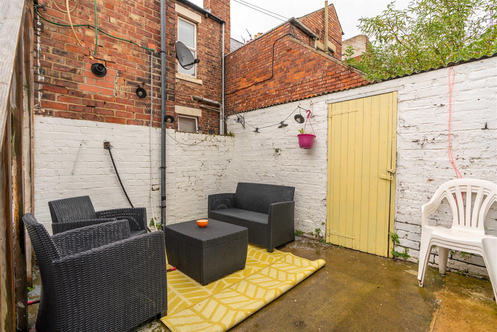 Flat Simonside Terrace in Newcastle upon Tyne