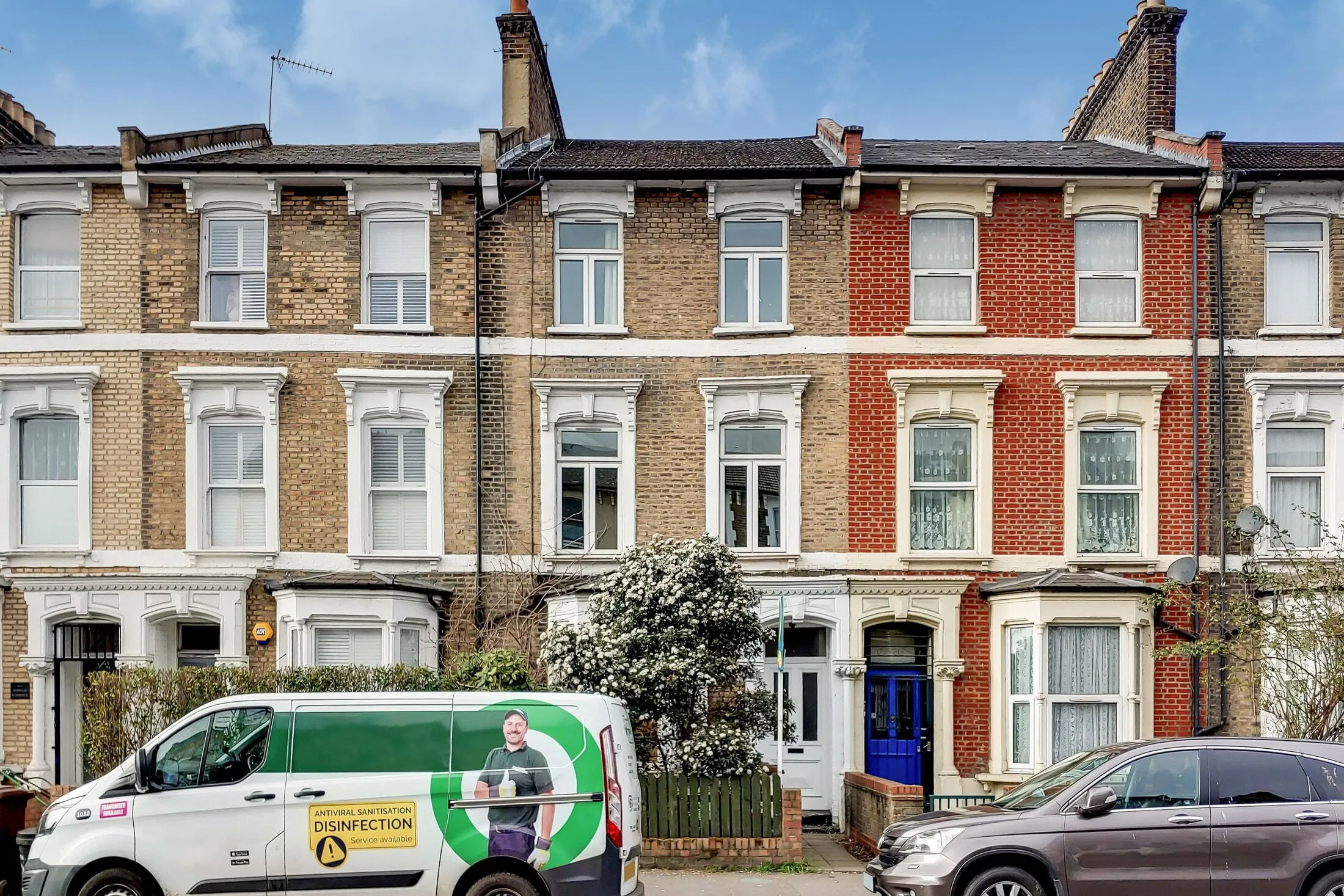 Flat Rectory Road in Greater London