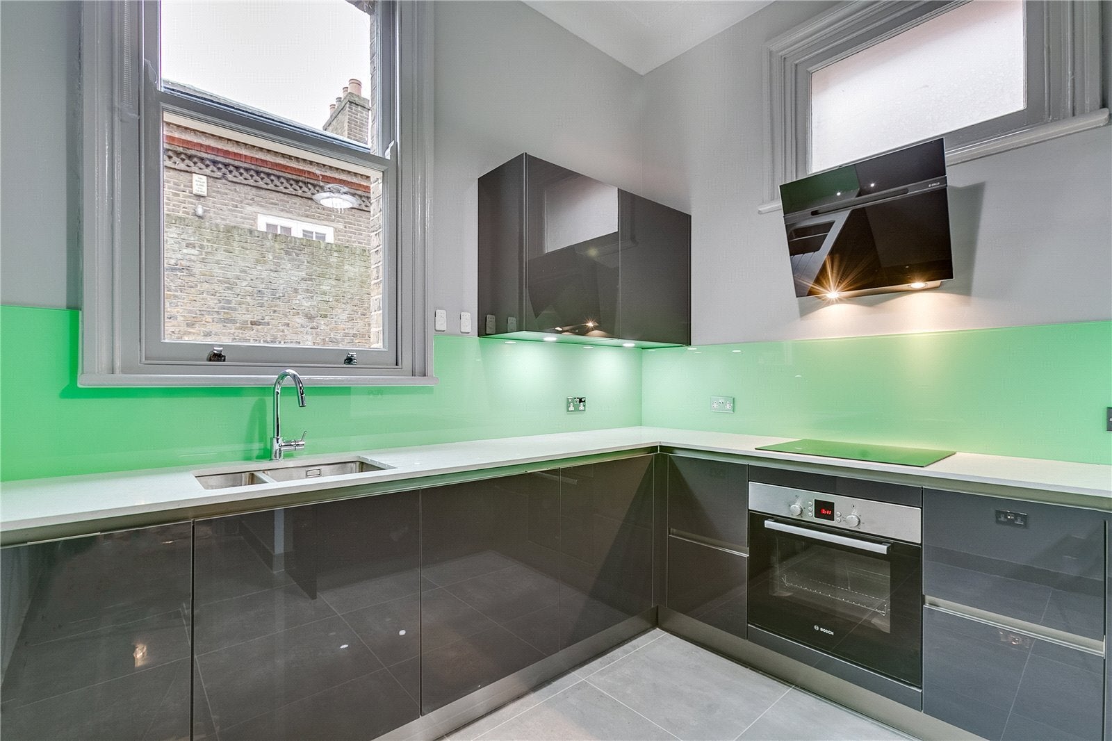 Flat Roland Gardens in Greater London