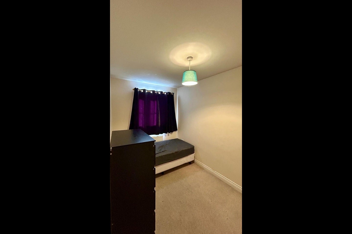Room Stockmoor Drive in North Petherton