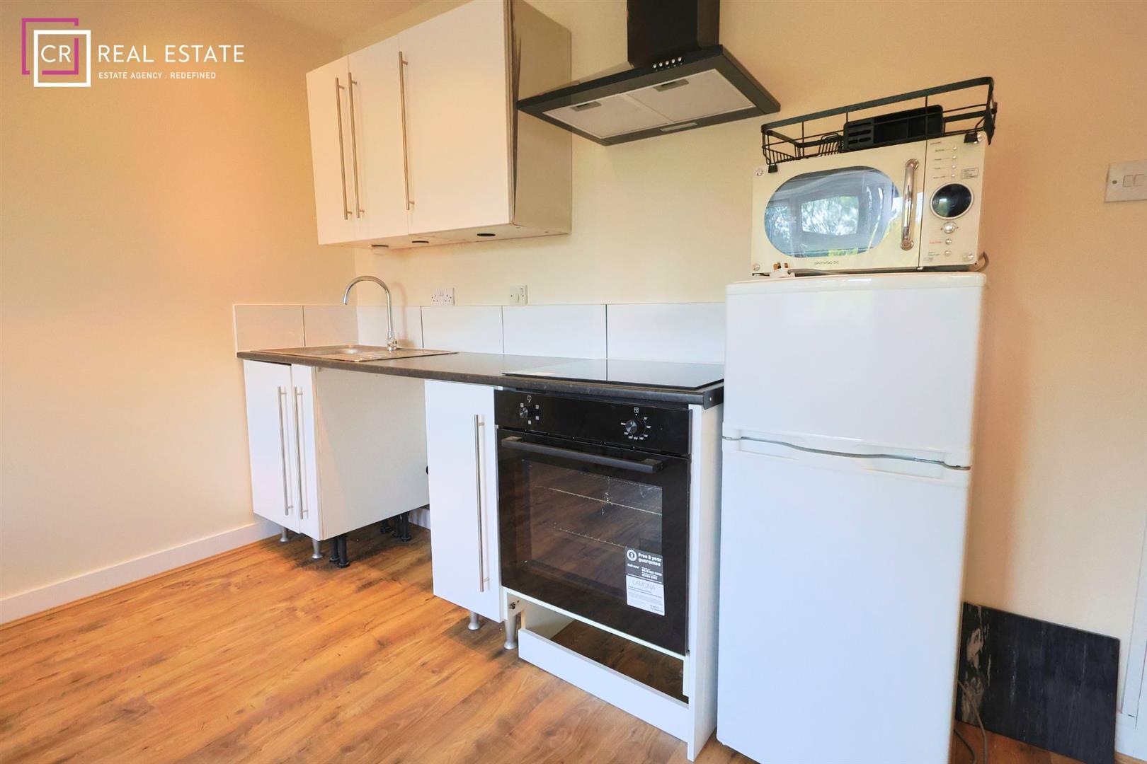 Flat Maidstone Road in Tonbridge and Malling