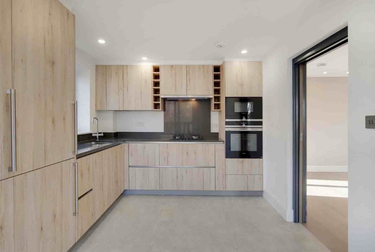 Flat Fitzjohn's Avenue in Greater London