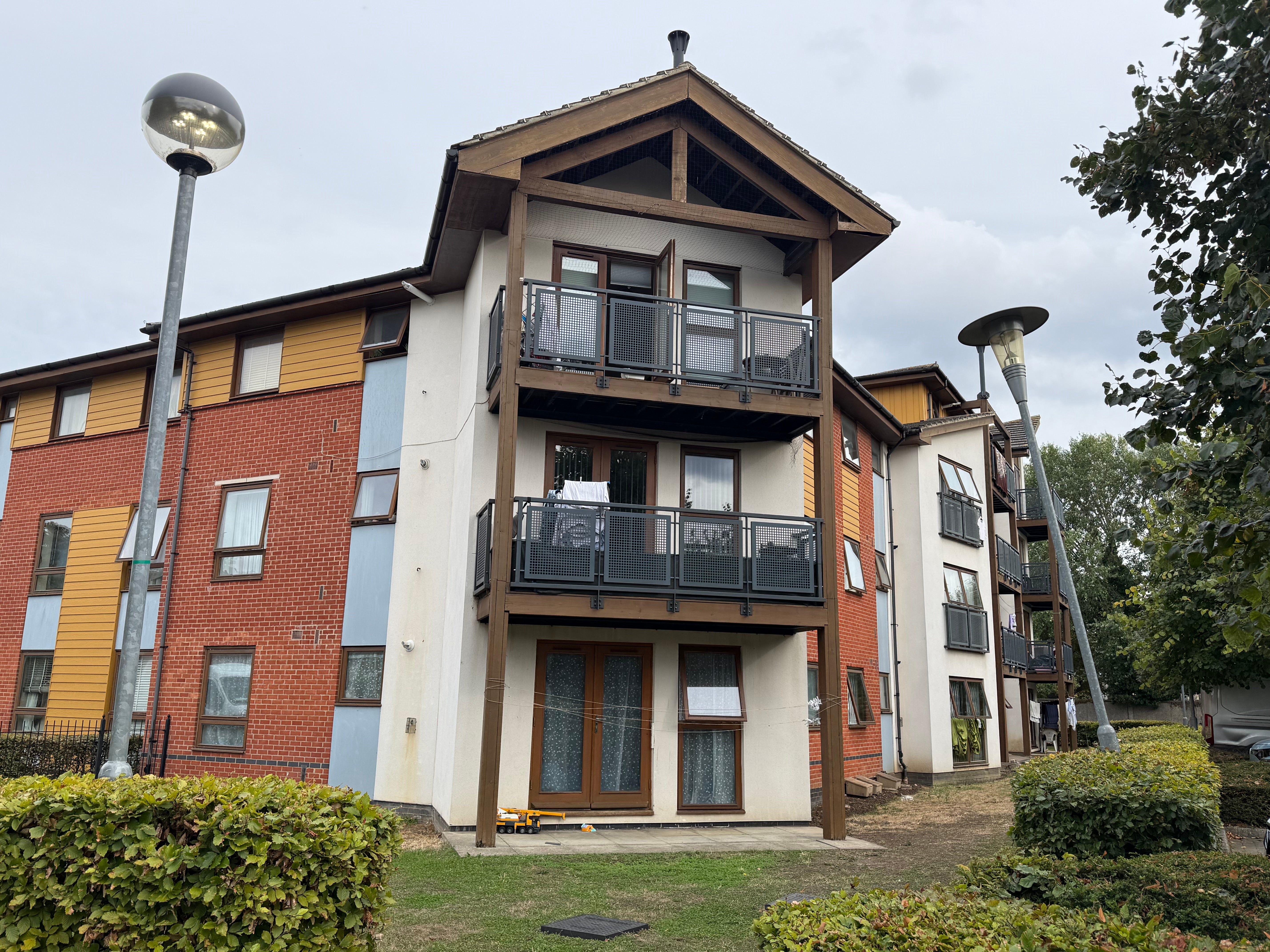 Flat Clarke Close in Greater London