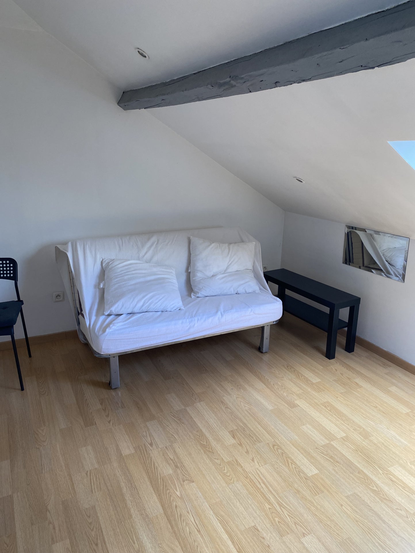 Chambre Rue de Morvillers à Amiens