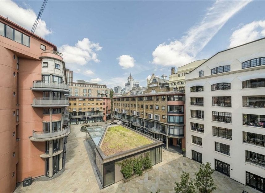 Flat Shad Thames in Greater London