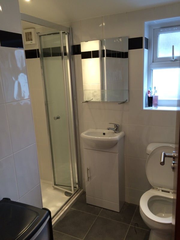 Room Malvern Road in Greater London