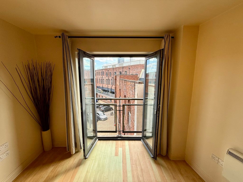 Flat Newhall Hill in Birmingham