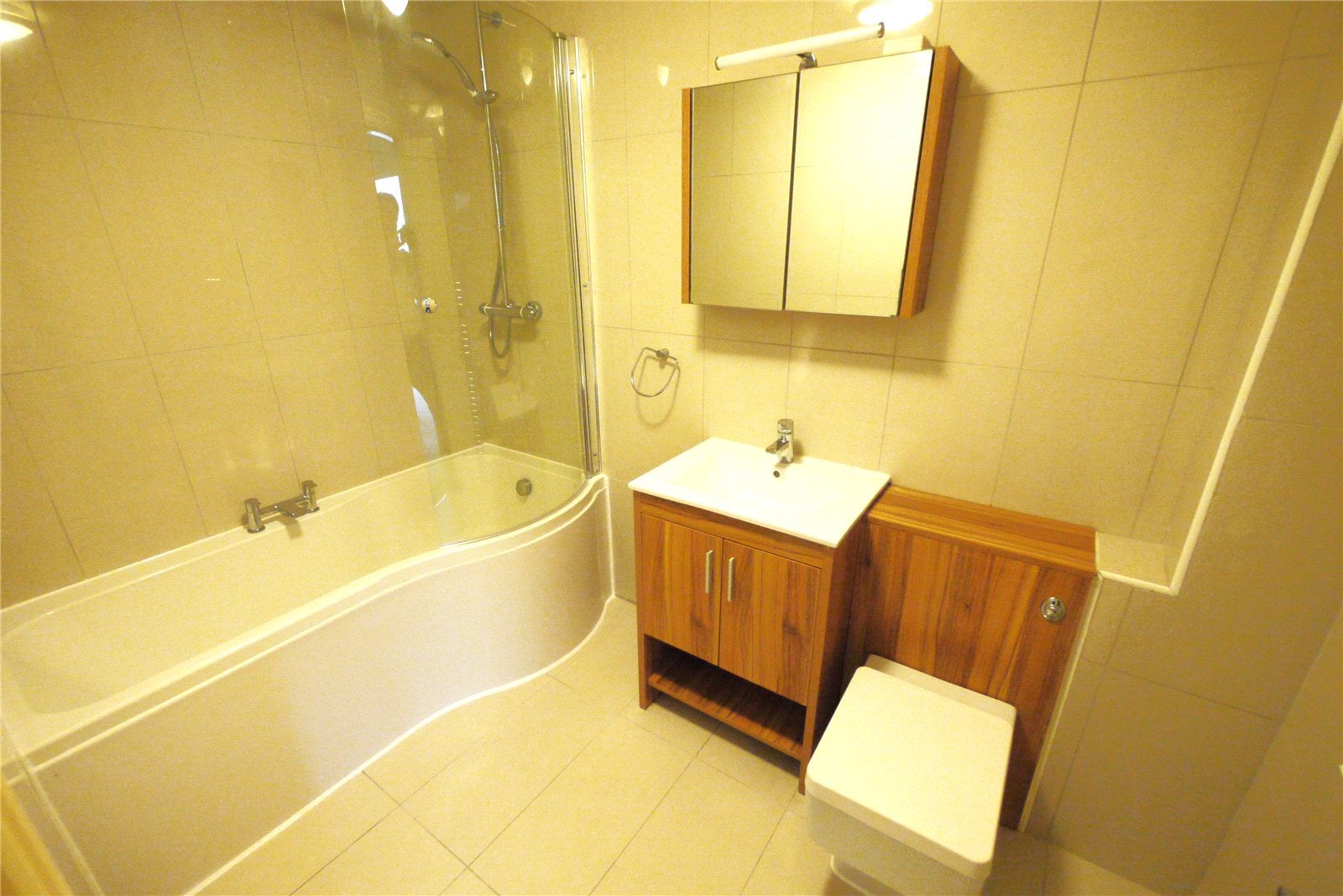 Flat Argyll Court in Brentwood