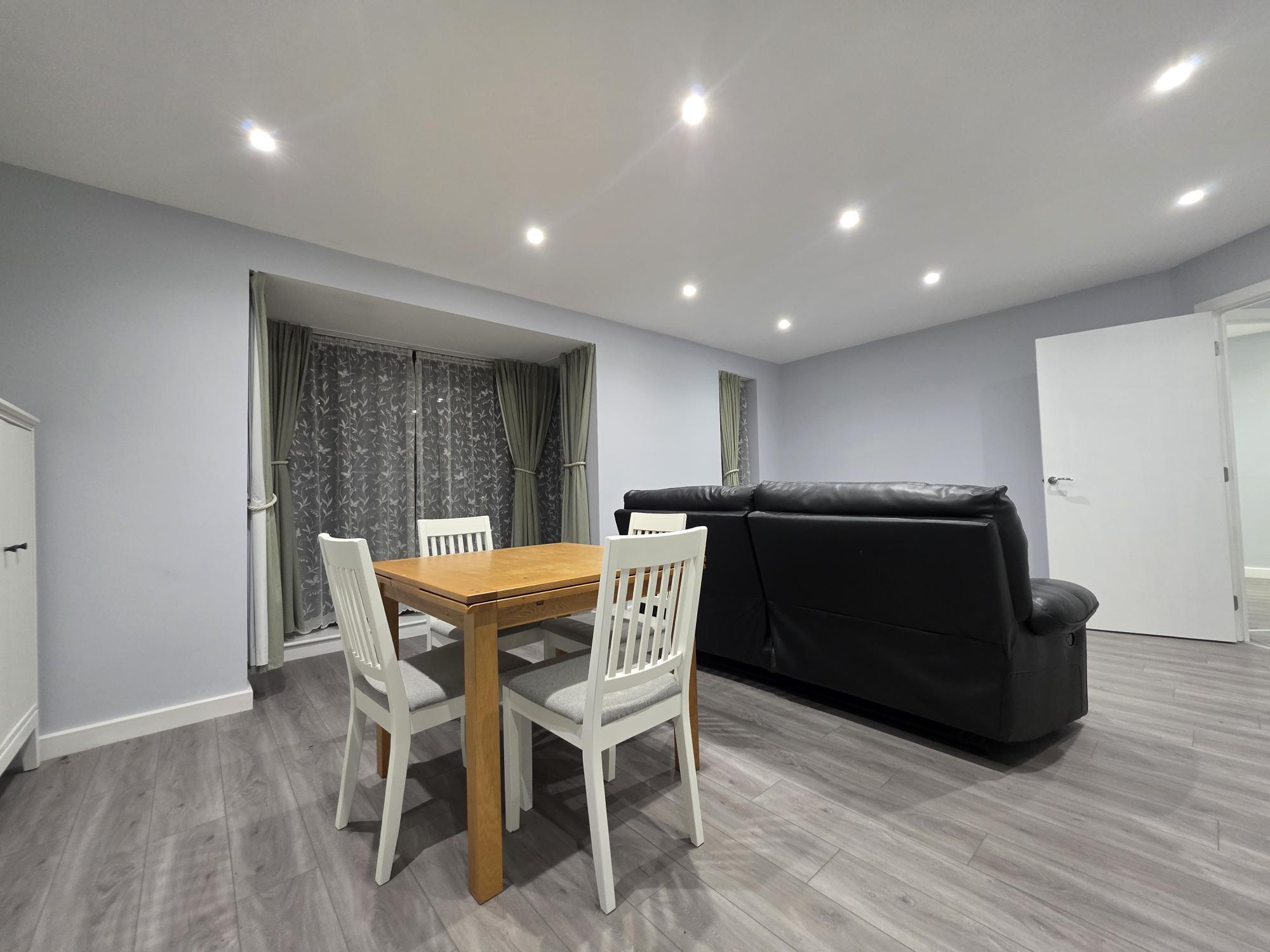 Flat Rothesay Gardens in Wolverhampton