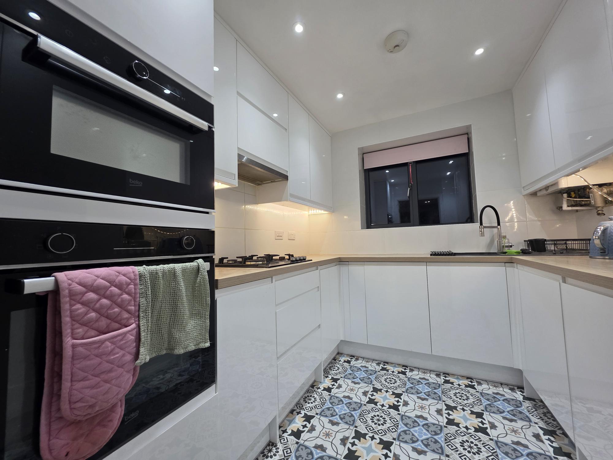 Flat Rothesay Gardens in Wolverhampton