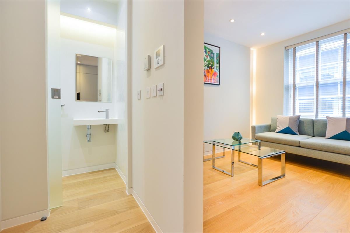 Flat New Cavendish Street in City of Westminster