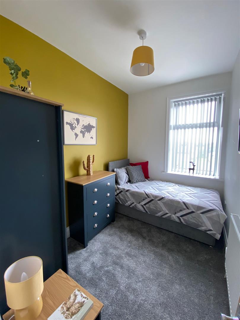 Room Coal Clough Lane in Burnley