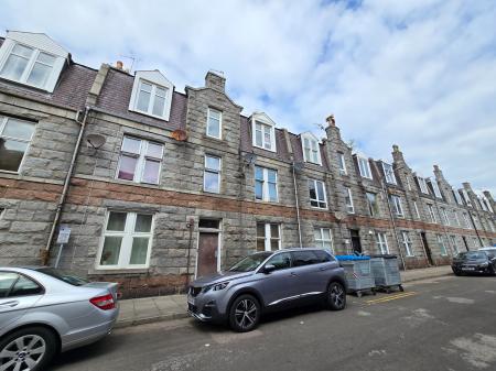Flat Wallfield Place in Aberdeen City