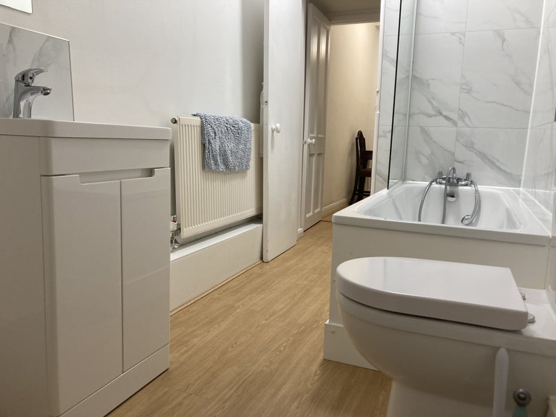Room St. Augustine's Road in Greater London