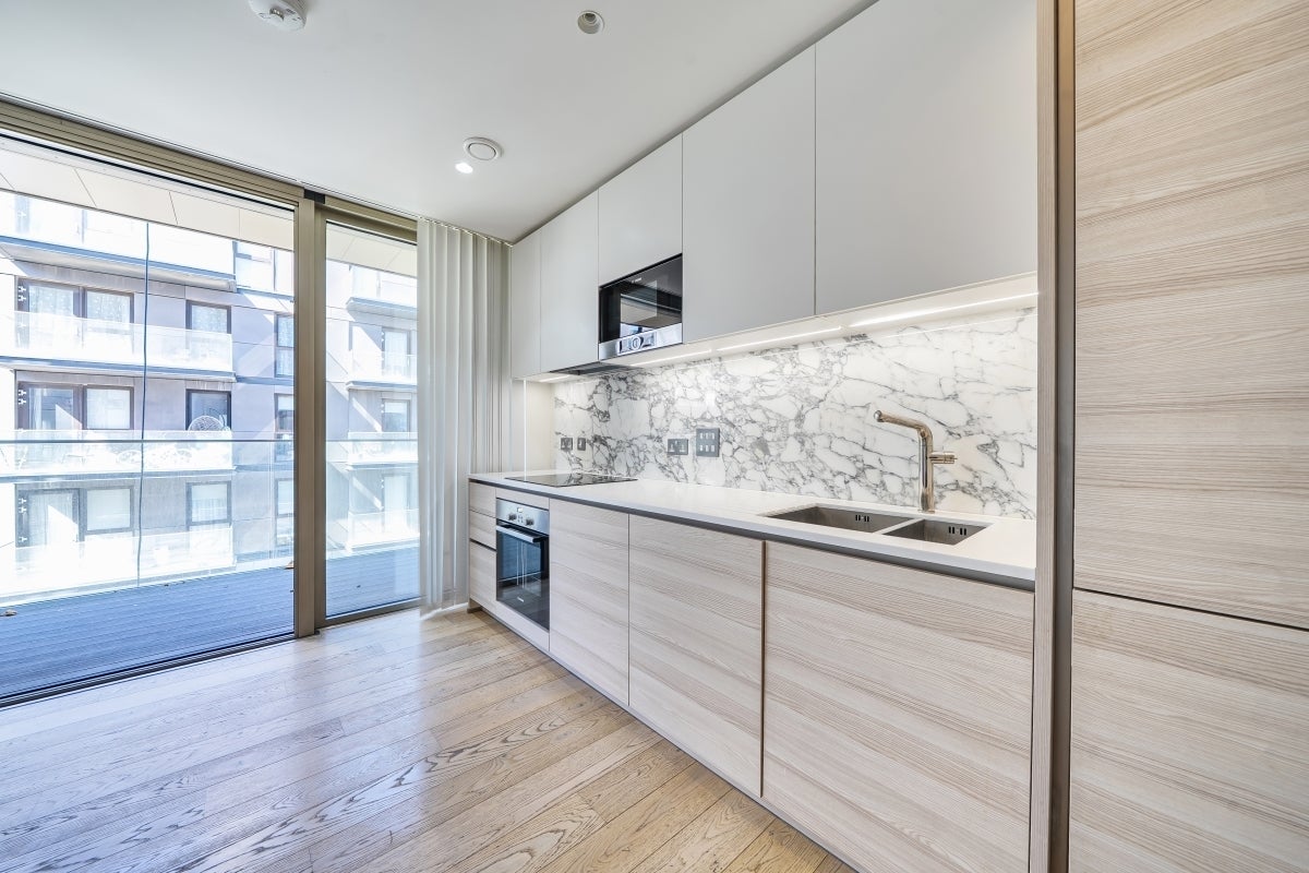Flat Pilot Walk in Greater London