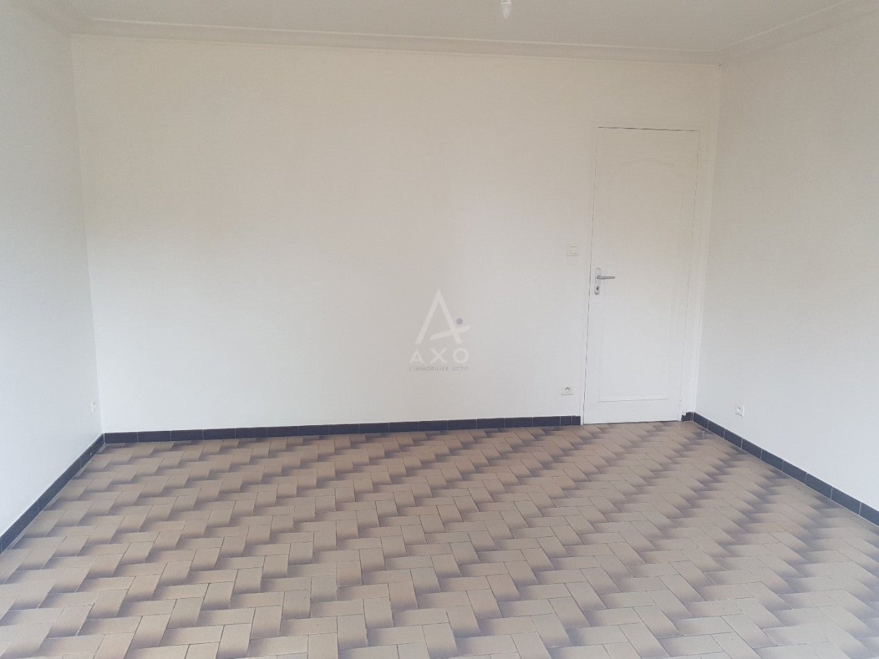 Maison Place André Ripoche à Le Landreau