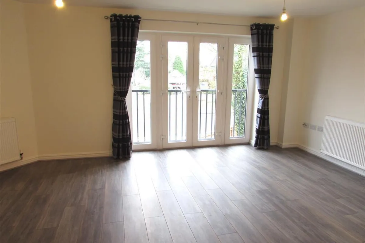 Flat Bargeman Road in Maidenhead
