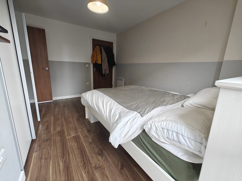 Room Cook Street in Salford