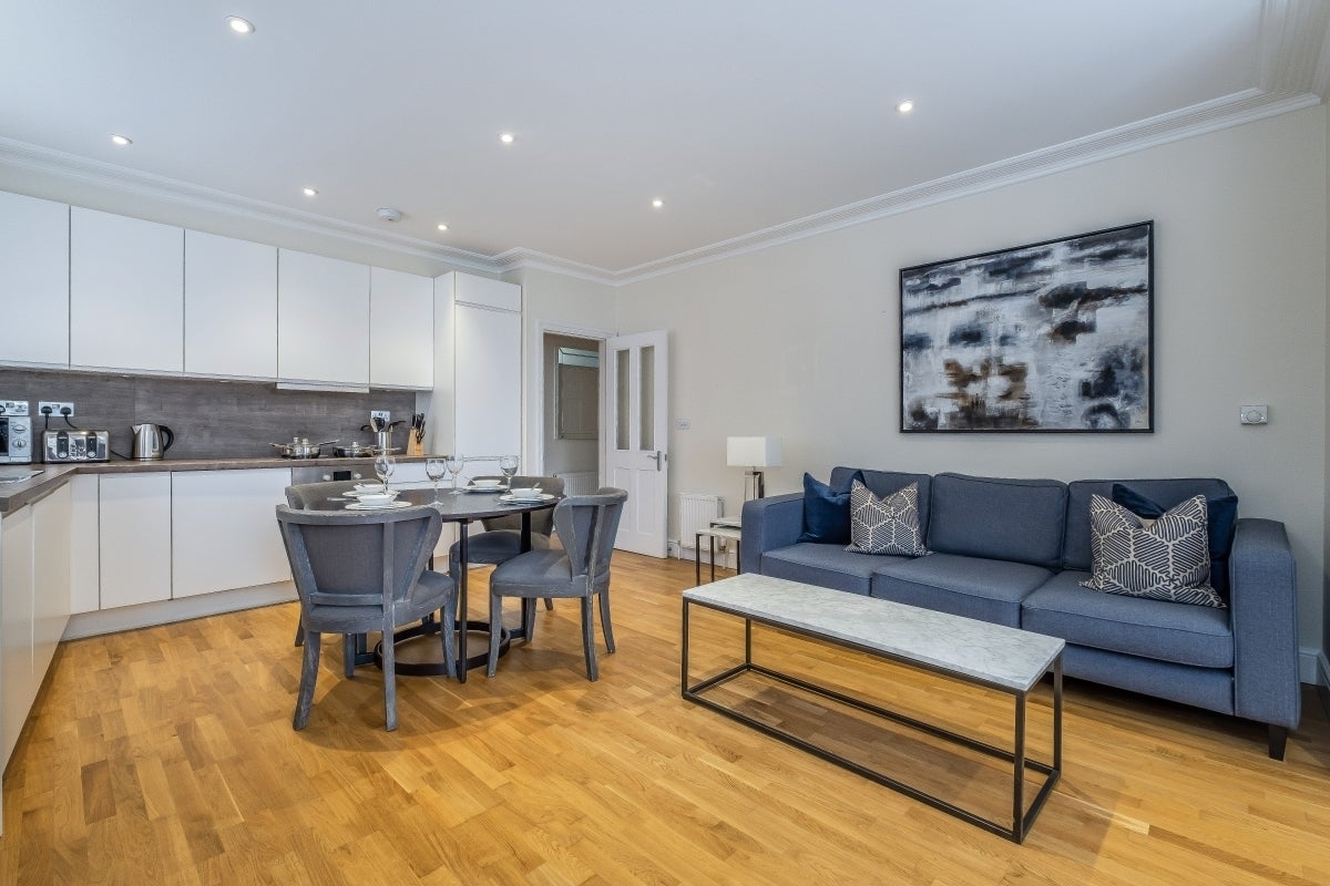 Flat King Street in Greater London