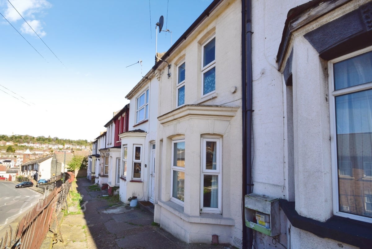 House Magpie Hall Road in Chatham