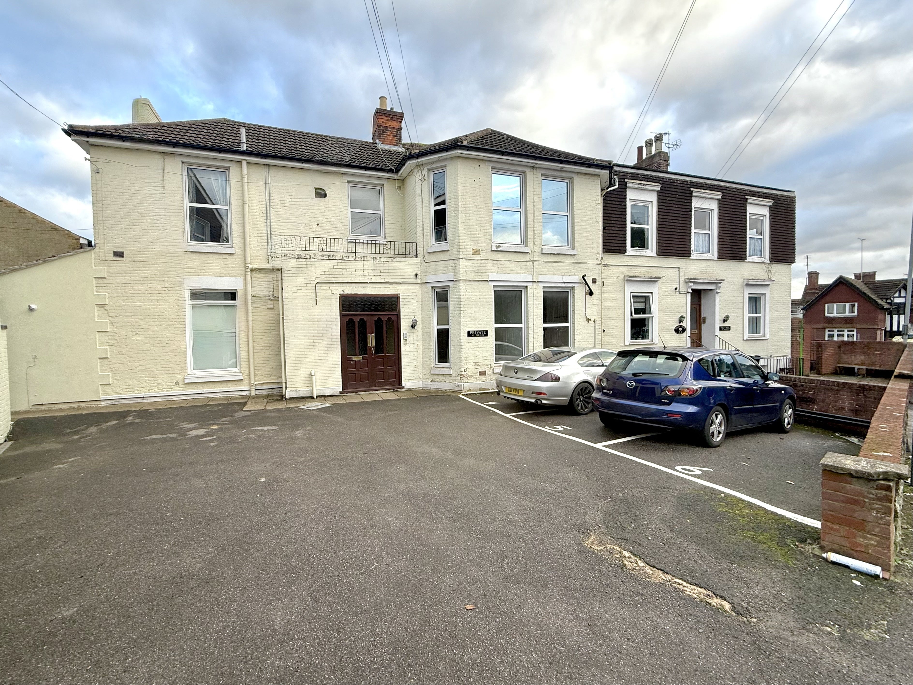 Flat Bower Street in Maidstone